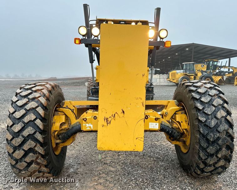 image for item LK9739 2014 John Deere 772GP motor grader