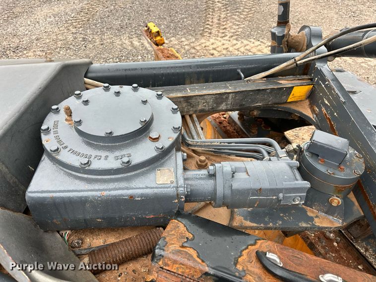 image for item LK9739 2014 John Deere 772GP motor grader