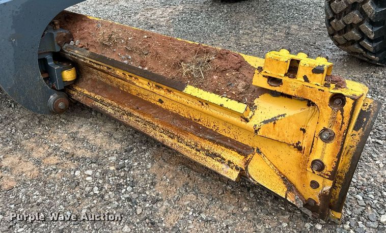 image for item LK9739 2014 John Deere 772GP motor grader