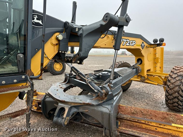 image for item LK9739 2014 John Deere 772GP motor grader