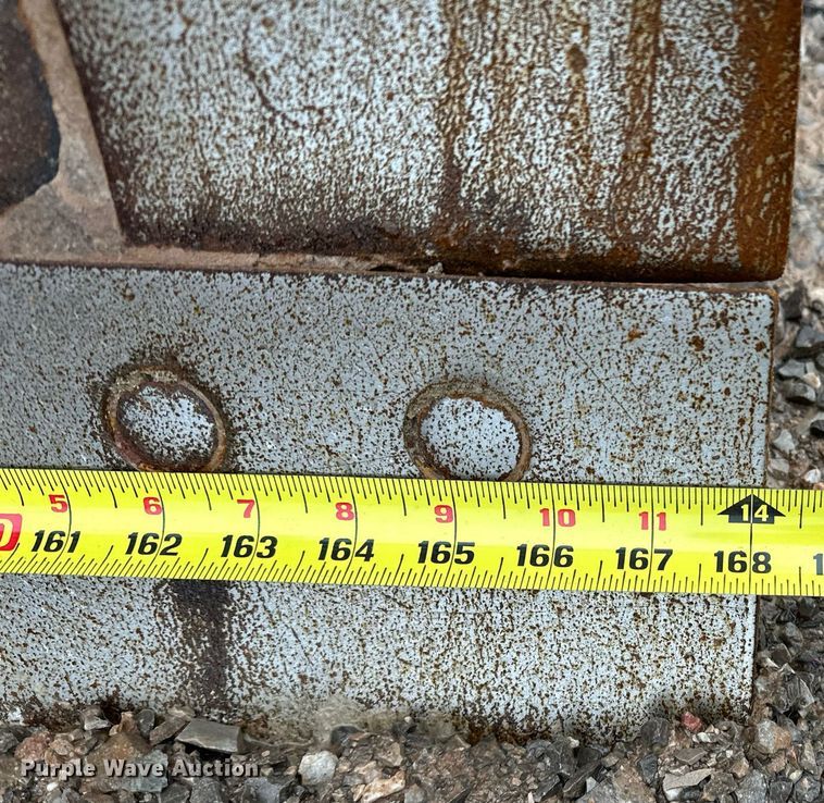 image for item LK9739 2014 John Deere 772GP motor grader