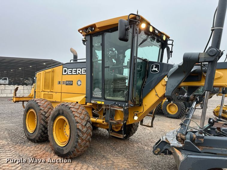 image for item LK9739 2014 John Deere 772GP motor grader