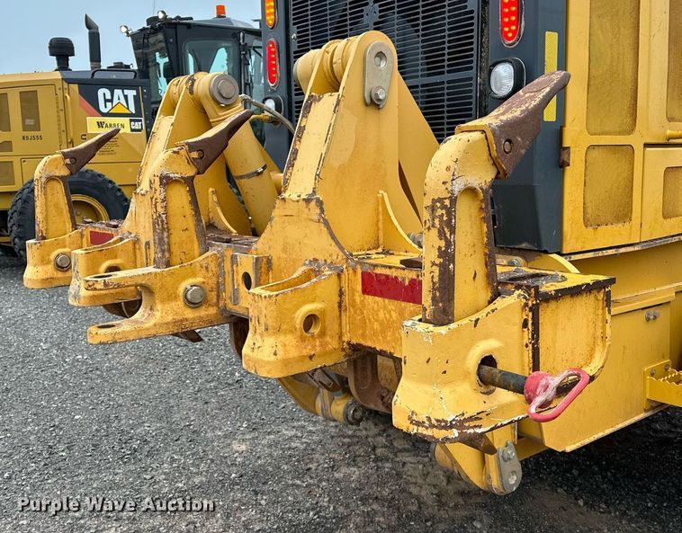 image for item LK9739 2014 John Deere 772GP motor grader