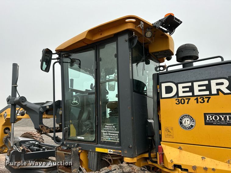 image for item LK9739 2014 John Deere 772GP motor grader