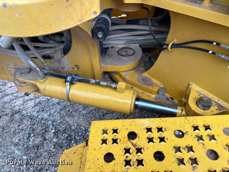 image for item LK9739 2014 John Deere 772GP motor grader