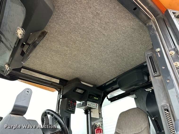 image for item LK9739 2014 John Deere 772GP motor grader