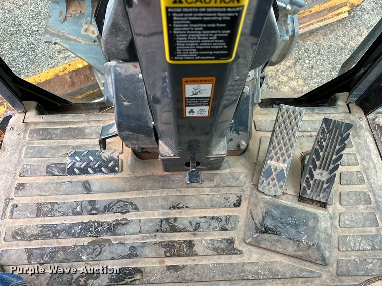 image for item LK9739 2014 John Deere 772GP motor grader