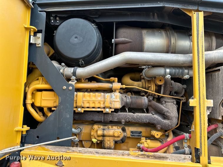 image for item LK9739 2014 John Deere 772GP motor grader