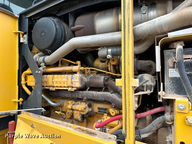 image for item LK9739 2014 John Deere 772GP motor grader