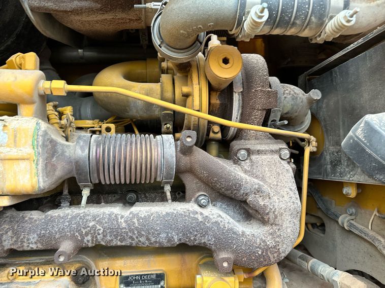 image for item LK9739 2014 John Deere 772GP motor grader