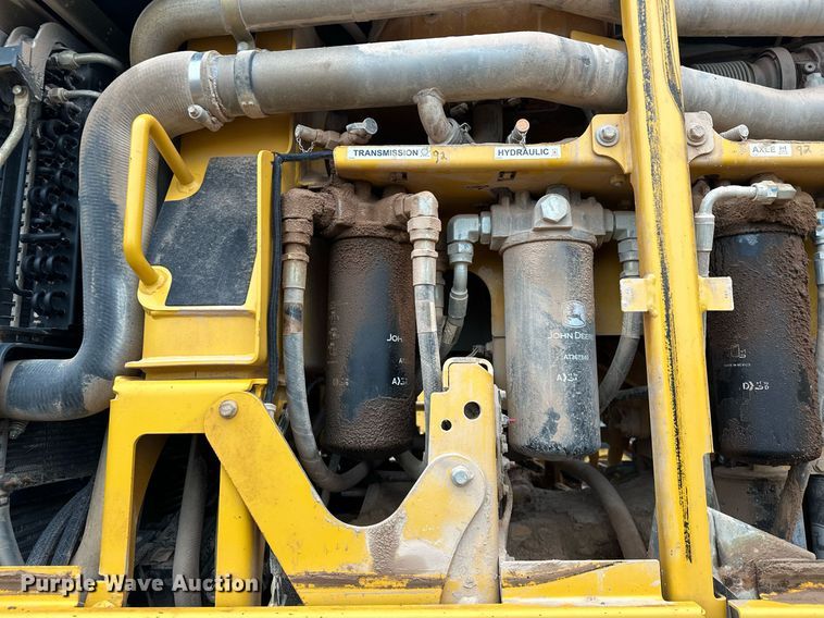 image for item LK9739 2014 John Deere 772GP motor grader