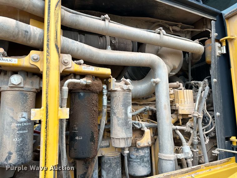 image for item LK9739 2014 John Deere 772GP motor grader