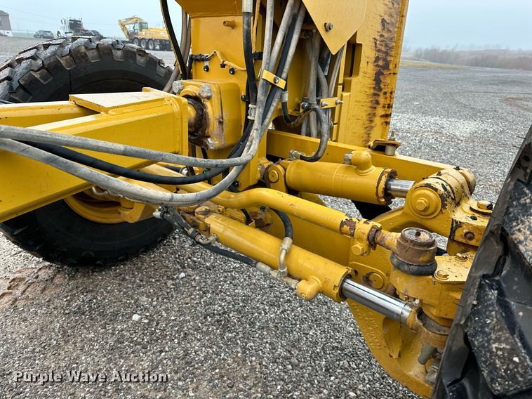 image for item LK9740 2017 Caterpillar  140M3 AWD motor grader