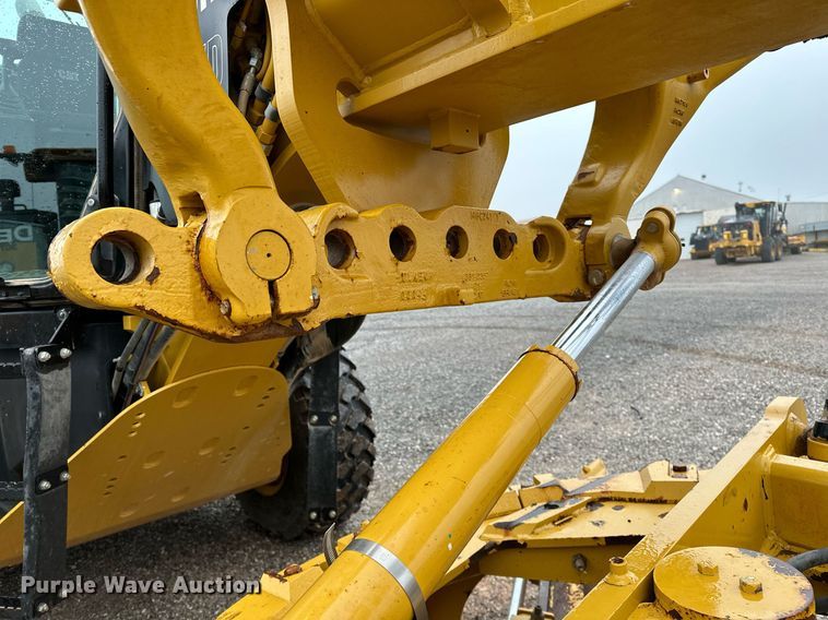 image for item LK9740 2017 Caterpillar  140M3 AWD motor grader