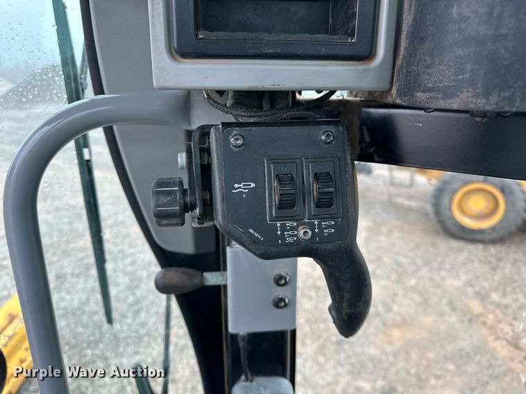 image for item LK9740 2017 Caterpillar  140M3 AWD motor grader