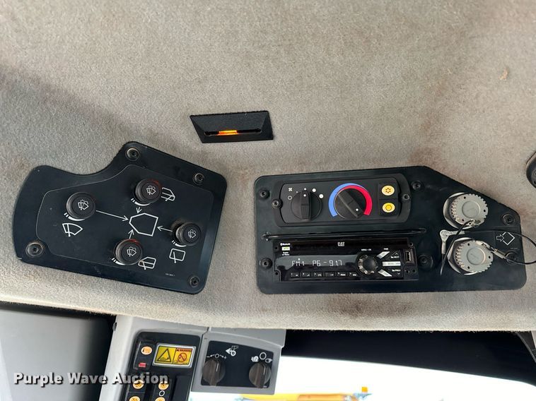 image for item LK9740 2017 Caterpillar  140M3 AWD motor grader