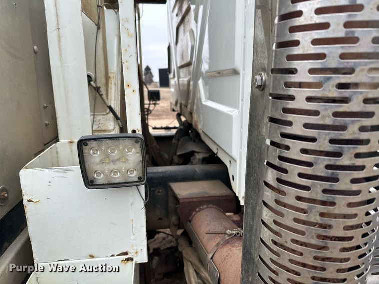 image for item LO9464 2011 International  7300 FSA bucket truck