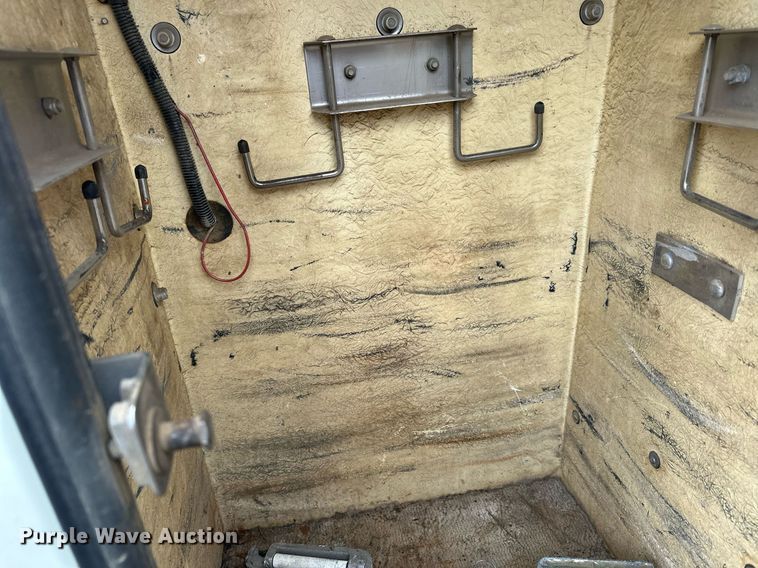 image for item LO9464 2011 International  7300 FSA bucket truck