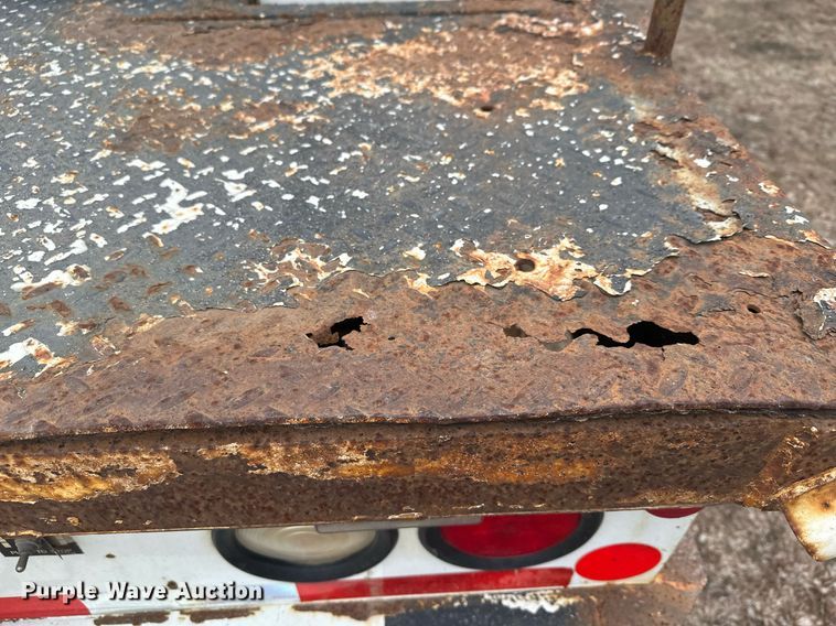 image for item LO9464 2011 International  7300 FSA bucket truck