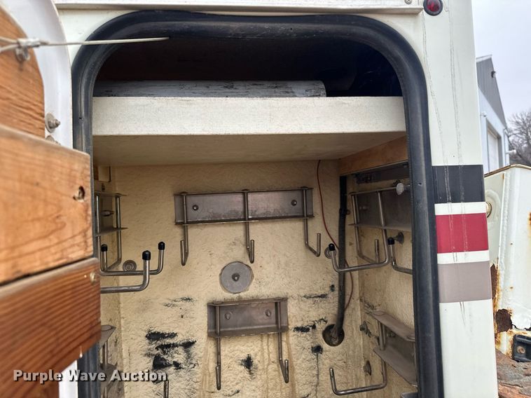 image for item LO9464 2011 International  7300 FSA bucket truck