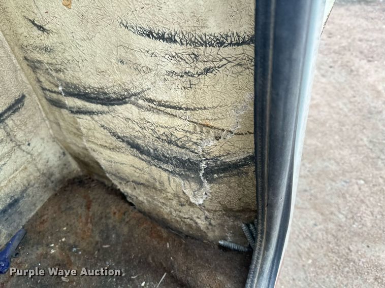 image for item LO9464 2011 International  7300 FSA bucket truck