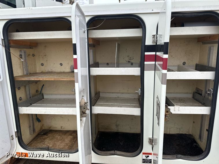 image for item LO9464 2011 International  7300 FSA bucket truck