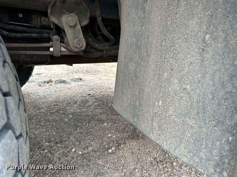 image for item LO9464 2011 International  7300 FSA bucket truck