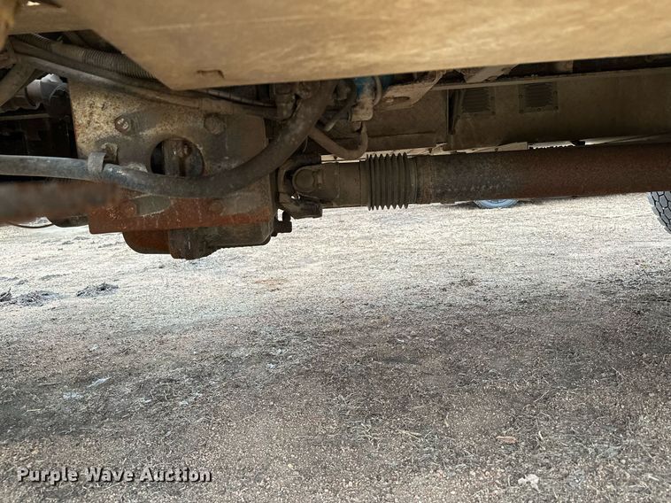 image for item LO9464 2011 International  7300 FSA bucket truck