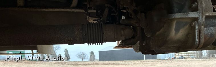 image for item LO9464 2011 International  7300 FSA bucket truck