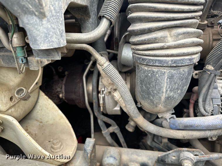 image for item LO9464 2011 International  7300 FSA bucket truck