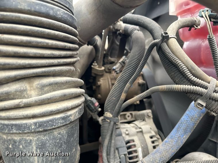 image for item LO9464 2011 International  7300 FSA bucket truck