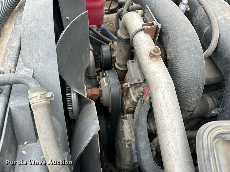 image for item LO9464 2011 International  7300 FSA bucket truck