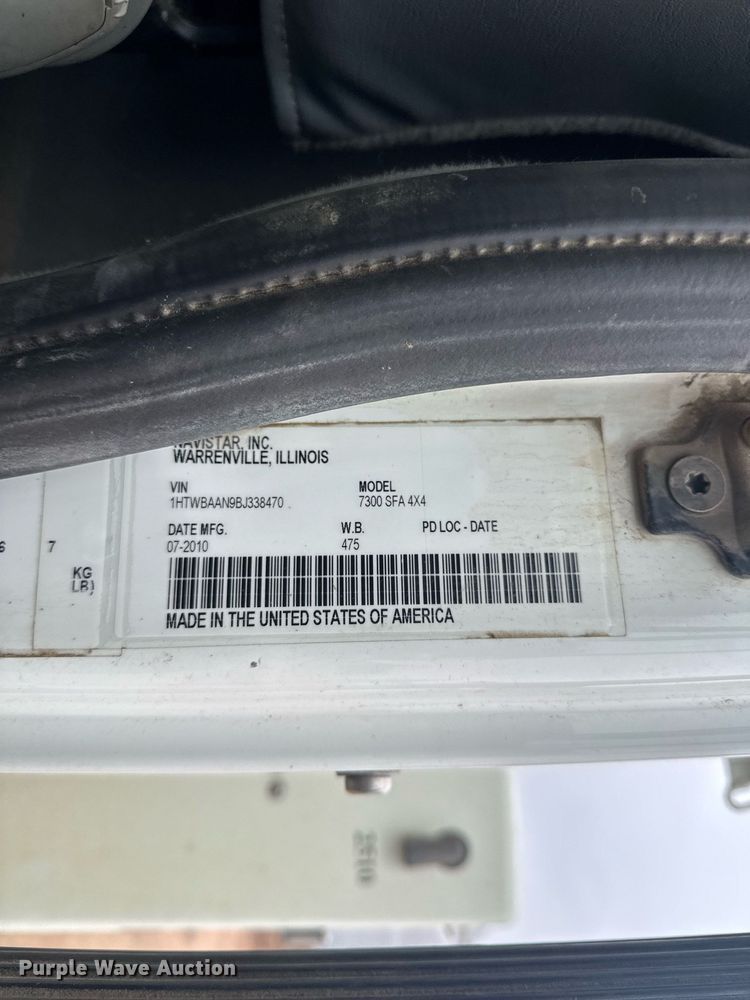 image for item LO9464 2011 International  7300 FSA bucket truck