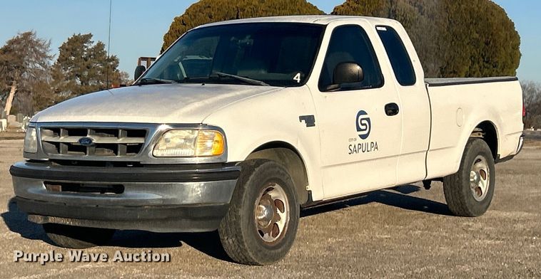 image for item NB9315 1998 Ford F150 SuperCab pickup truck