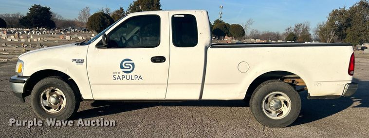 image for item NB9315 1998 Ford F150 SuperCab pickup truck