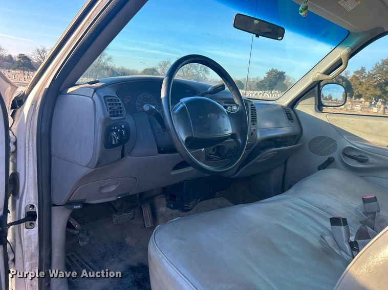 image for item NB9315 1998 Ford F150 SuperCab pickup truck
