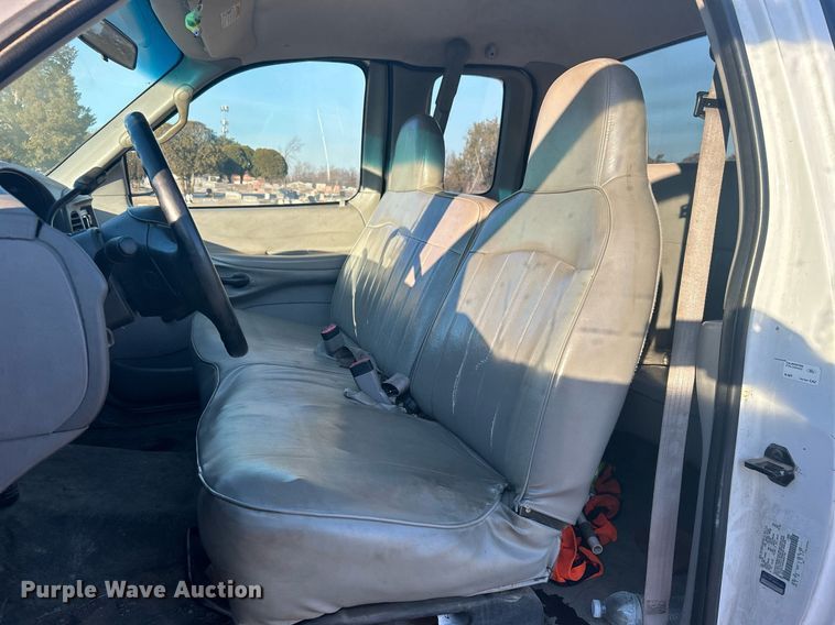 image for item NB9315 1998 Ford F150 SuperCab pickup truck