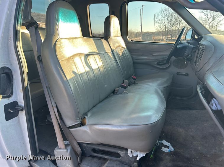 image for item NB9315 1998 Ford F150 SuperCab pickup truck