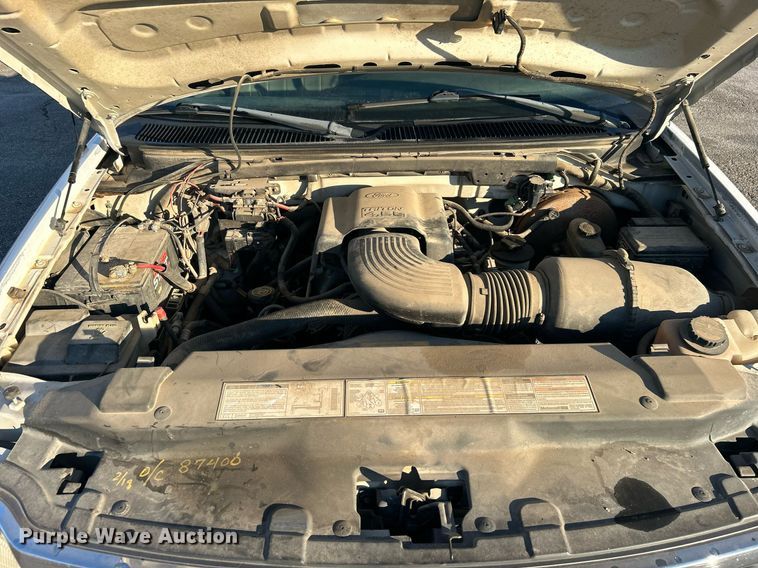 image for item NB9315 1998 Ford F150 SuperCab pickup truck