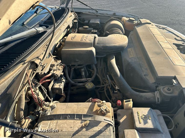 image for item NB9315 1998 Ford F150 SuperCab pickup truck