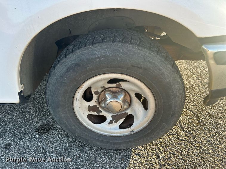 image for item NB9315 1998 Ford F150 SuperCab pickup truck