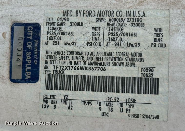 image for item NB9315 1998 Ford F150 SuperCab pickup truck