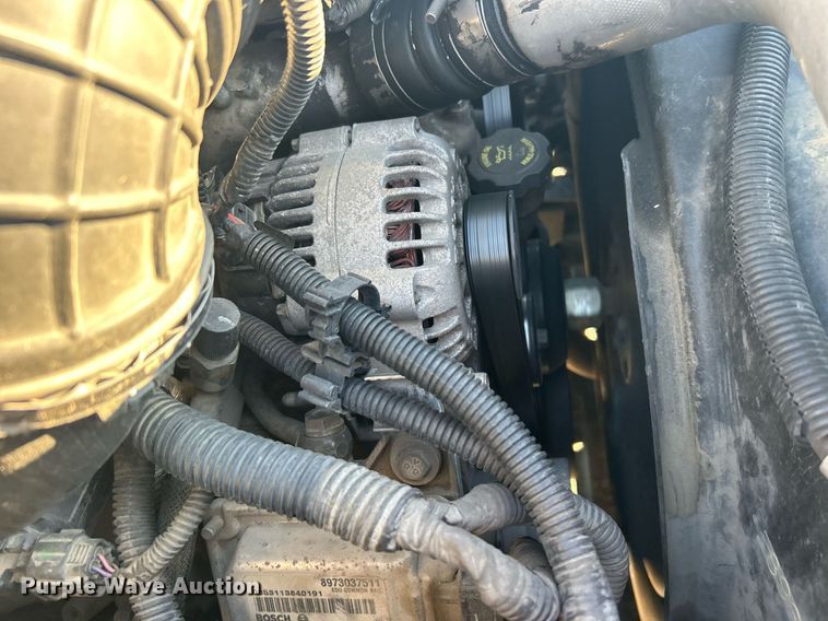 image for item NB9316 2004 Chevrolet  C4500 flatbed truck