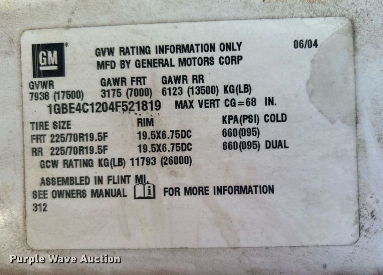 image for item NB9316 2004 Chevrolet  C4500 flatbed truck