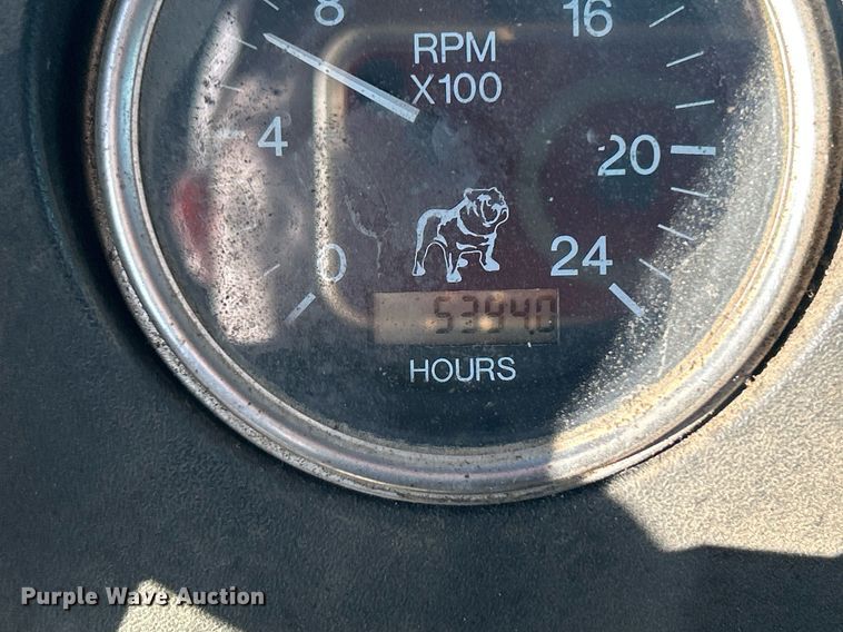 image for item NB9319 2002 Mack RD690P truck cab and chassis