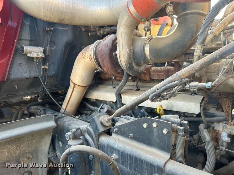 image for item NB9319 2002 Mack RD690P truck cab and chassis