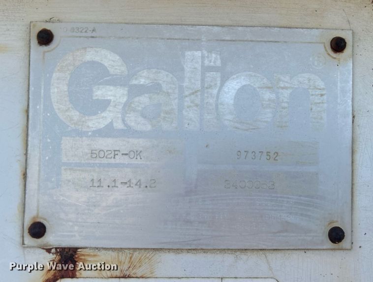 image for item NB9320 1998 International  4900 dump truck