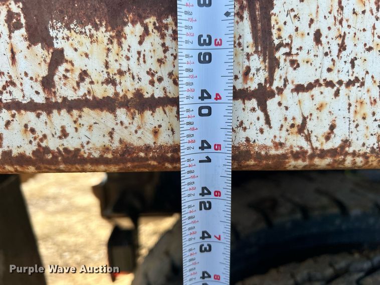 image for item NB9320 1998 International  4900 dump truck