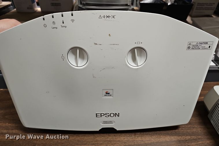 image for item NE9337 Approximately 18 projectors