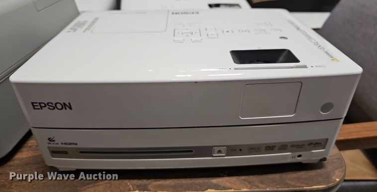 image for item NE9337 Approximately 18 projectors